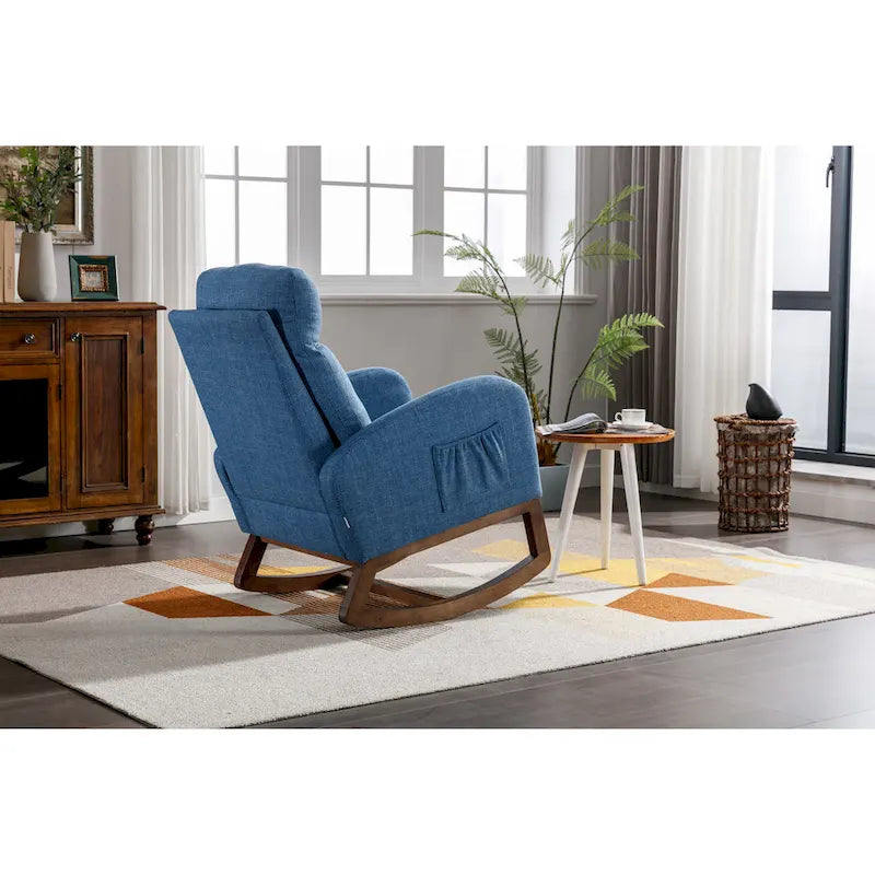 Mecedora tapizada azul 27 con patas de madera y práctico bolsillo lateral