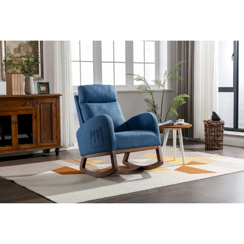 Mecedora tapizada azul 27 con patas de madera y práctico bolsillo lateral