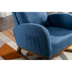 Mecedora tapizada azul 27 con patas de madera y práctico bolsillo lateral