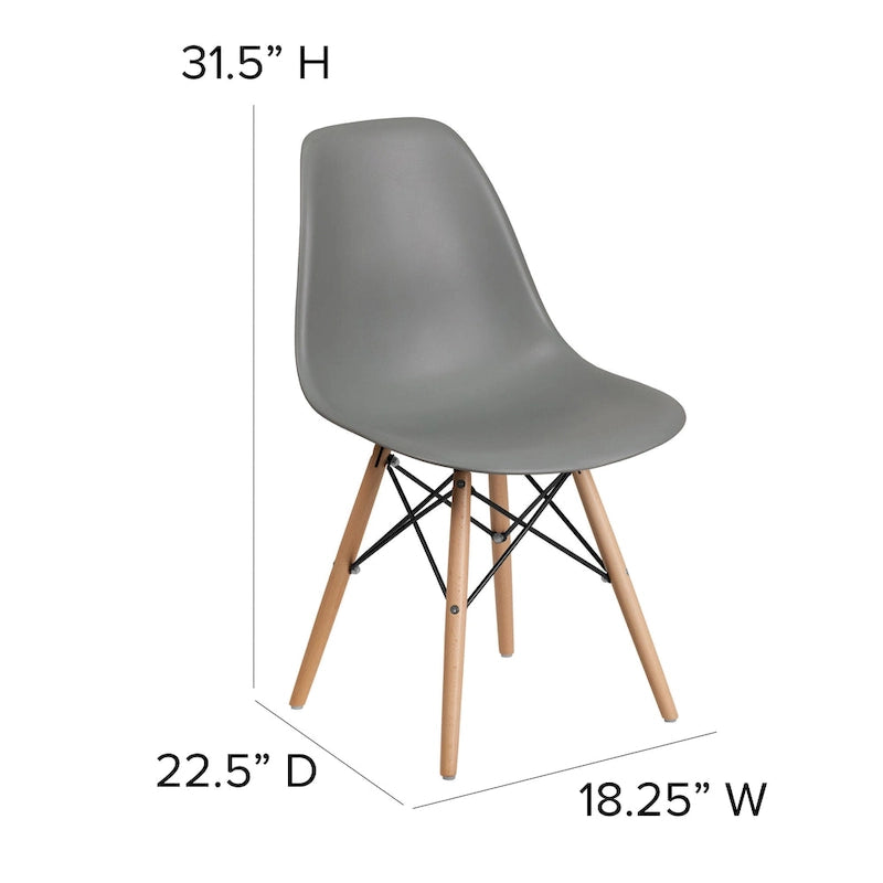 Silla de plástico con patas de madera