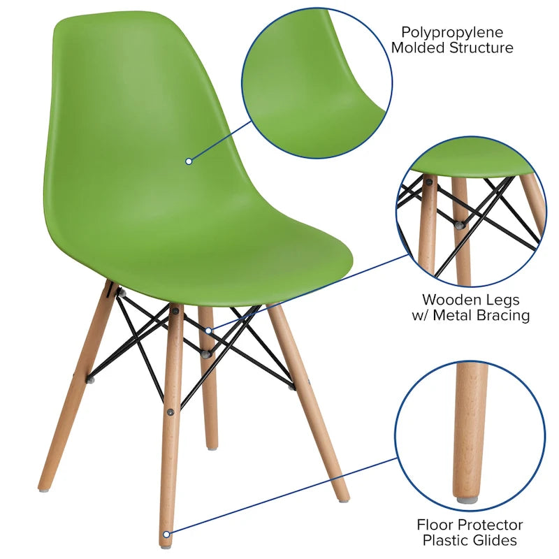 Silla de plástico con patas de madera