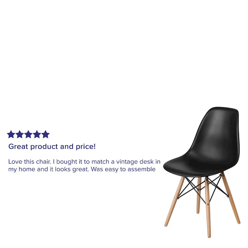 Silla de plástico con patas de madera
