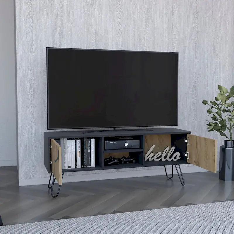 Mueble de TV bicolor con dos armarios y estantes