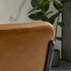 Silla de comedor moderna y sencilla de cuero con tubo metálico